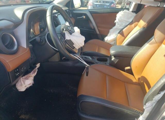 
								2017 Toyota Rav4 full									