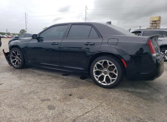 
								2018 Chrysler 300 full									