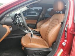 
										2017 Alfa romeo Giulia full									