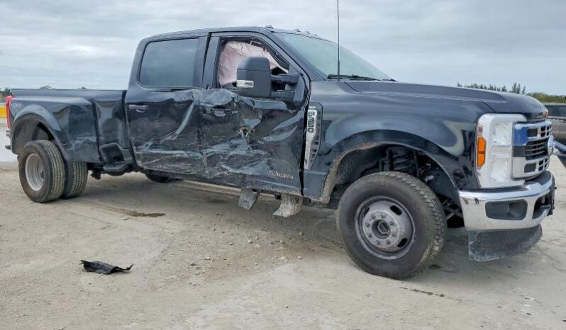 
								2025 Ford F350 full									