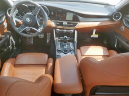 
										2018 Alfa romeo Giulia full									