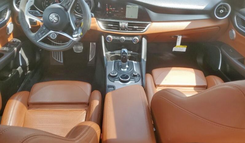 
								2018 Alfa romeo Giulia full									