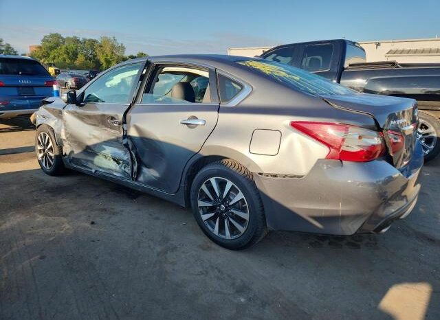 
								2018 Nissan Altima 2.5 full									