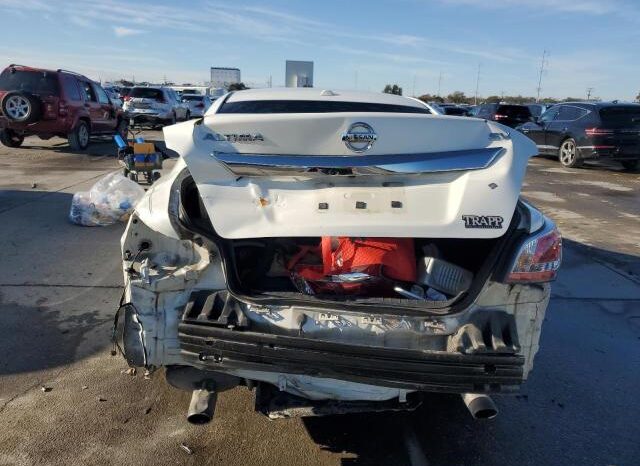 
								2015 Nissan Altima 2.5 full									