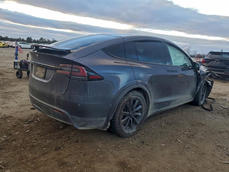 2022 Tesla Model x