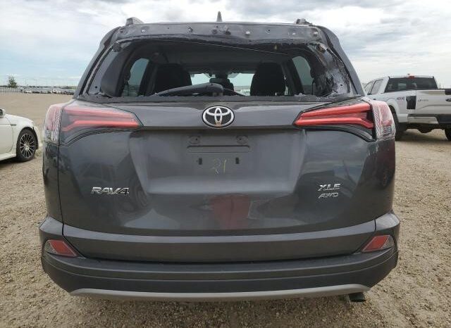 
								2018 Toyota Rav4 full									