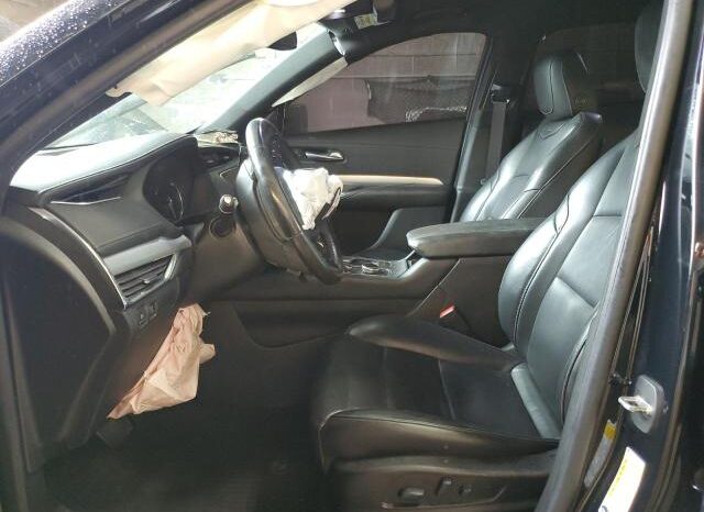 
								2019 Cadillac Xt4 premiu full									