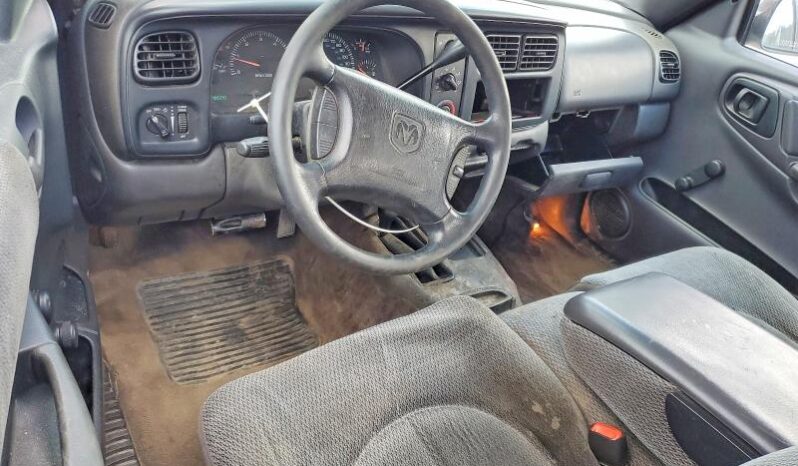 
								1999 Dodge Dakota full									