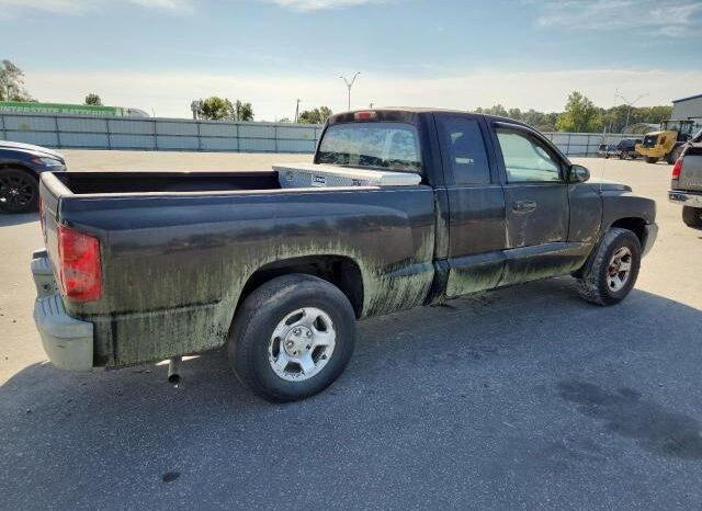 
								2005 Dodge Dakota full									