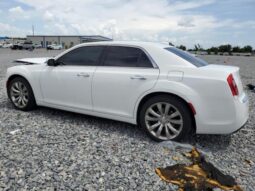 
										2019 Chrysler 300 full									