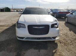 
										2015 Chrysler 300 full									