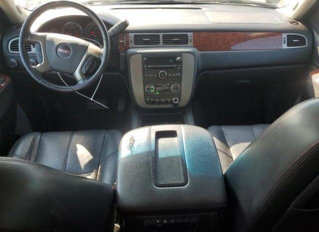 
								2013 Gmc Yukon full									