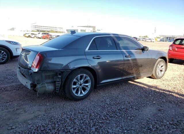 
								2018 Chrysler 300 full									