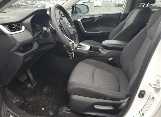 
								2022 Toyota Rav4 full									