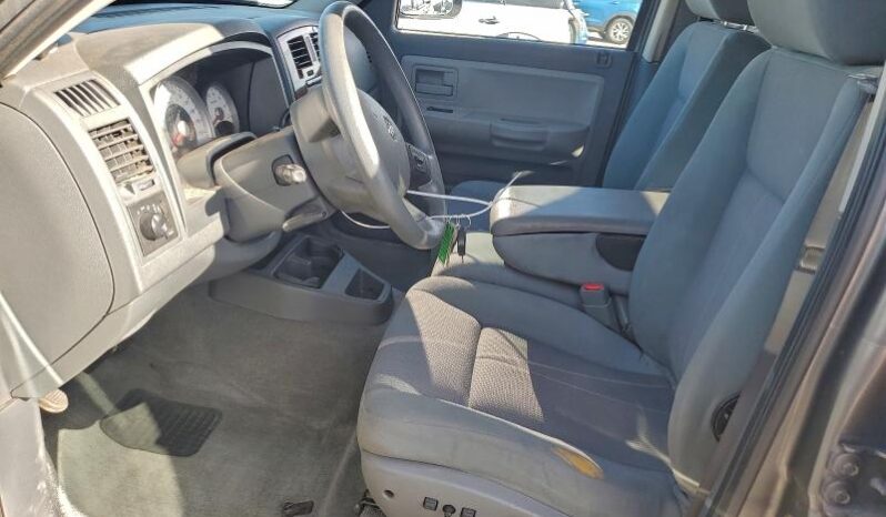 
								2005 Dodge Dakota full									