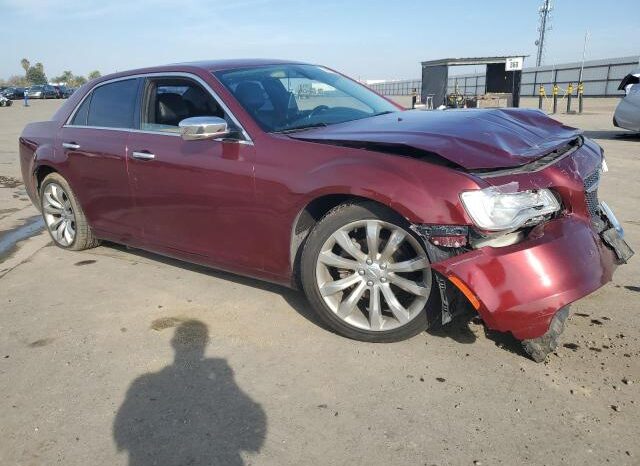 
								2017 Chrysler 300 full									