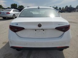 
										2022 Alfa romeo Giulia full									