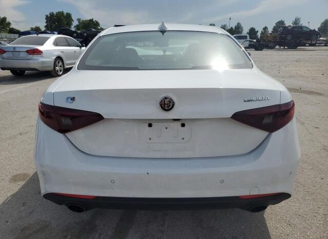 
								2022 Alfa romeo Giulia full									