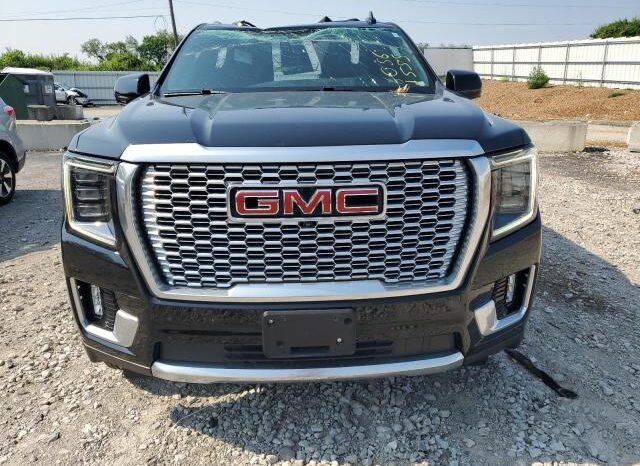 
								2021 Gmc Yukon full									