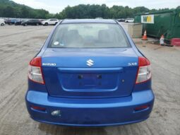 
										2013 Suzuki Sx4 full									