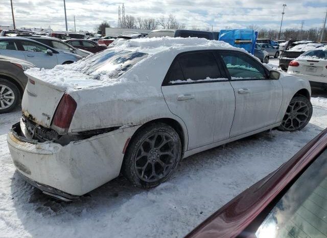 
								2015 Chrysler 300 full									