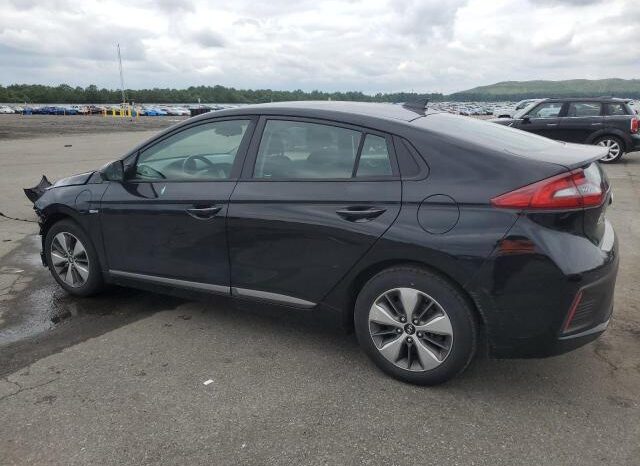
								Hyundai IONIQ full									