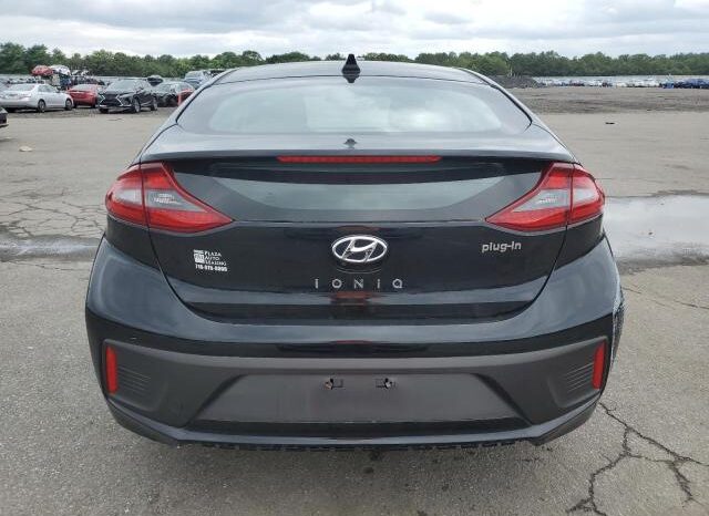 
								Hyundai IONIQ full									