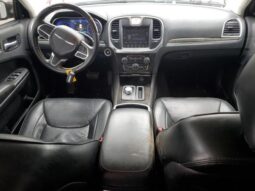 
										2017 Chrysler 300 full									