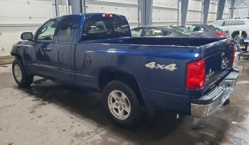
								2006 Dodge Dakota full									