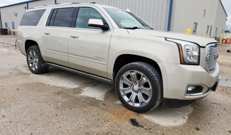 
								2016 Gmc Yukon full									