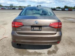
										2015 Volkswagen Jetta se full									