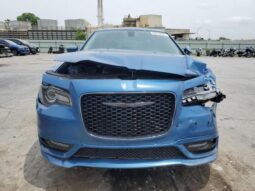 
										2022 Chrysler 300 full									