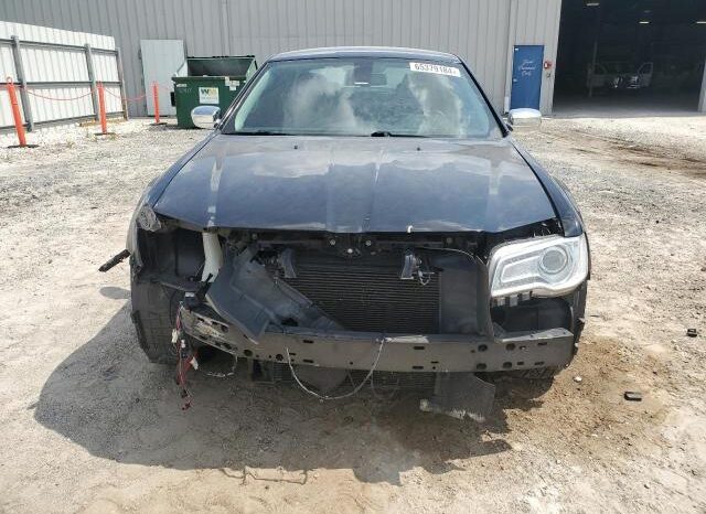 
								2018 Chrysler 300 full									