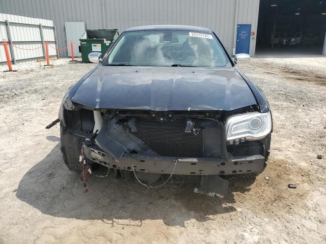 2018 Chrysler 300