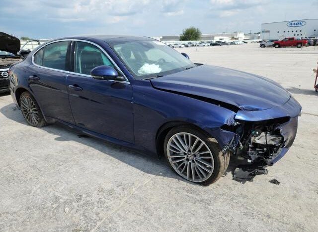 
								2017 Alfa romeo Giulia full									