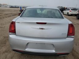 
										2019 Chrysler 300 full									