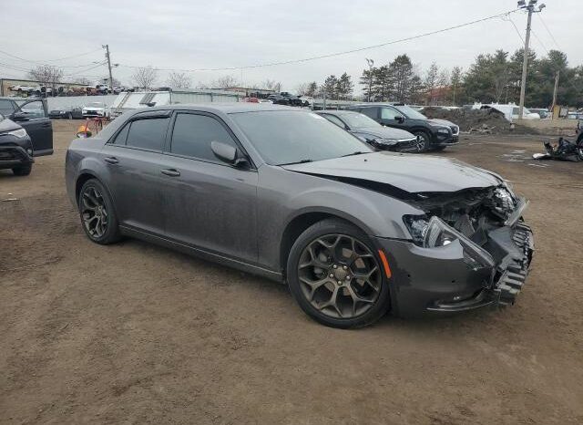 
								2016 Chrysler 300 full									