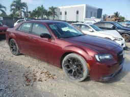 
										2019 Chrysler 300 full									