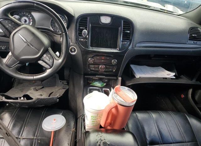 
								2016 Chrysler 300 full									