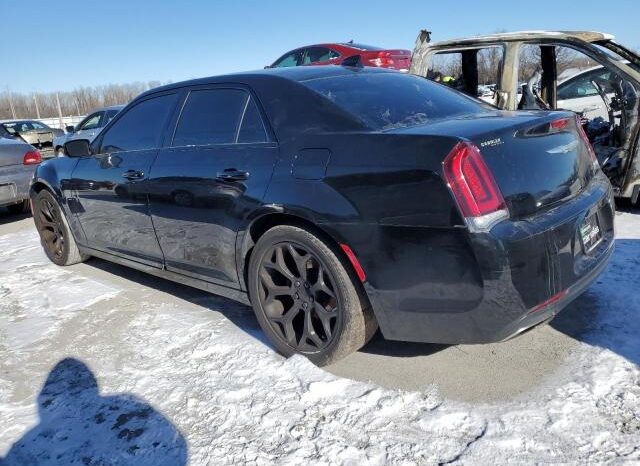 
								2019 Chrysler 300 full									