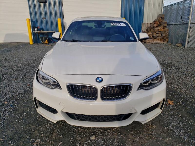 2016 BMW 2 series