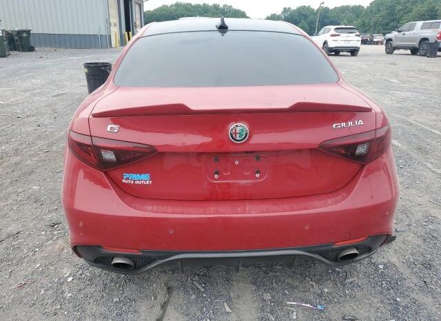 
								2017 Alfa romeo Giulia full									