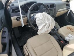 
										2017 Volkswagen Jetta se full									