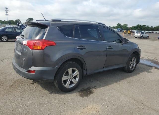 
								2015 Toyota Rav4 full									