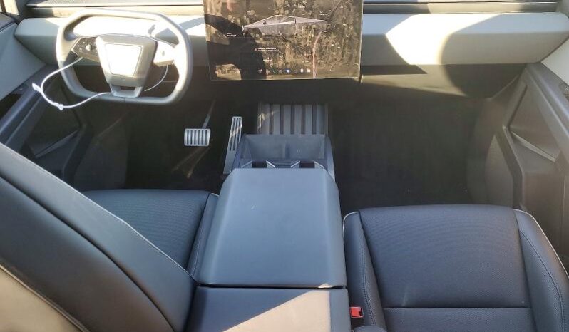 
								TESLA CYBERTRUCK full									