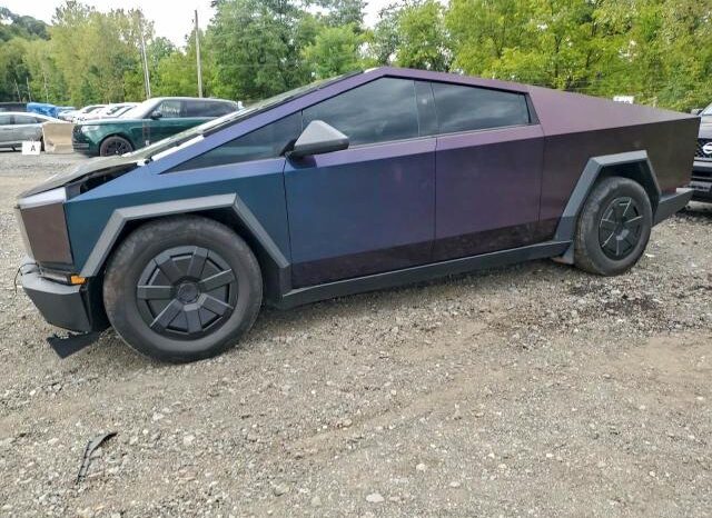 
								TESLA CYBERTRUCK full									