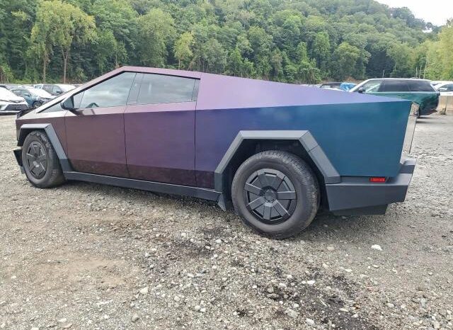 
								TESLA CYBERTRUCK full									