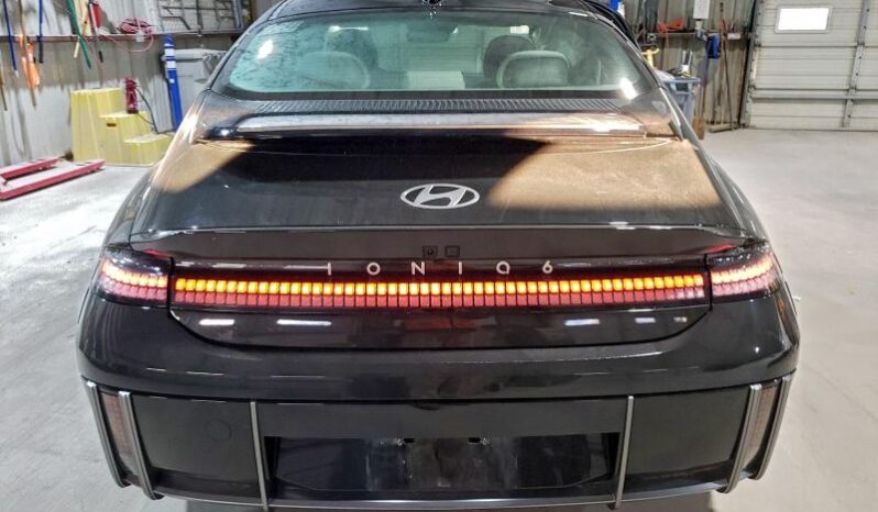 
								Hyundai IONIQ 6 full									