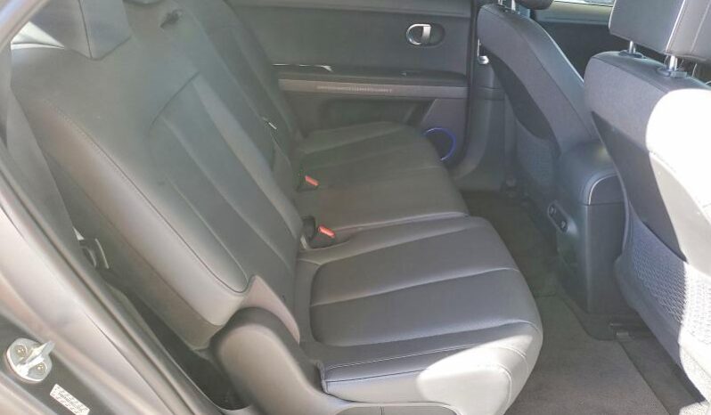 
								Hyundai IONIQ 5 full									