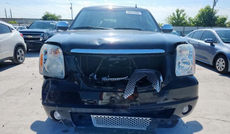 
								2014 Gmc Yukon full									